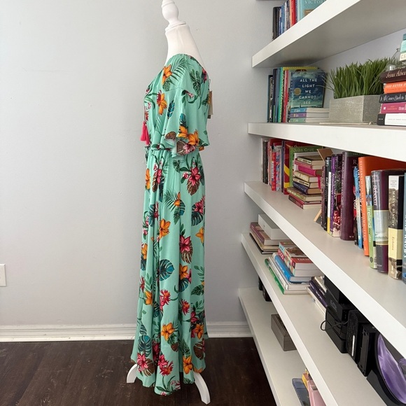 Label OF Love Anthropologie Green Tiered Maxi Dress with Flutter Sleeves medium - Picture 4 of 12